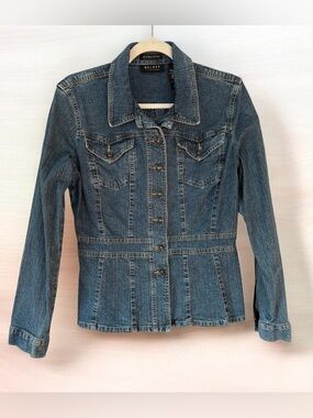 Gorgeous  Blue Denim Button-Front Jean Blouse Jacket Size 14